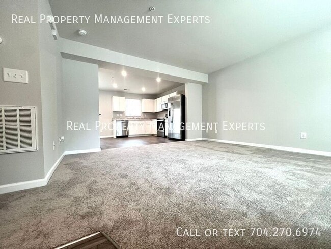 Building Photo - 5232 Austin Knoll Ct