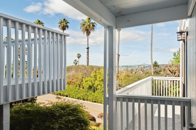 Building Photo - 31 Antilles Way