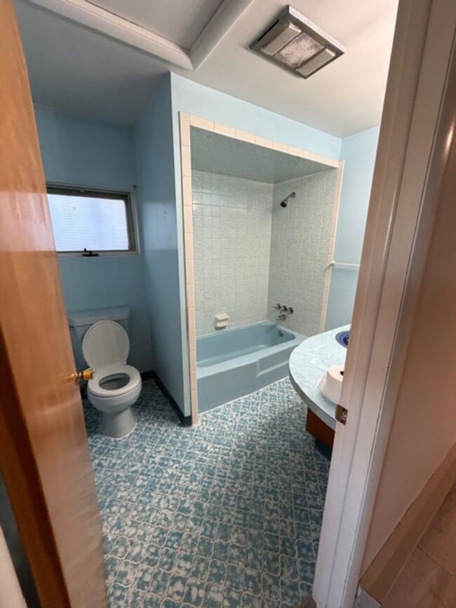 Building Photo - 1-bedroom in Hudson section of Plains