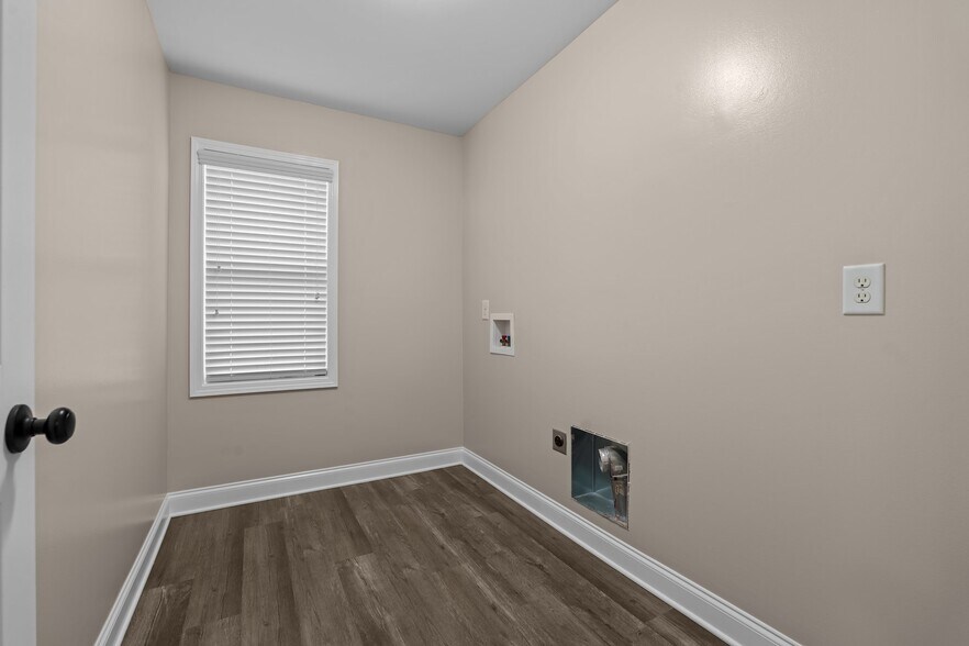 Building Photo - 133 Lockwood Dr