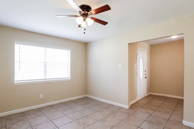Building Photo - 29322 Brookchase Dr