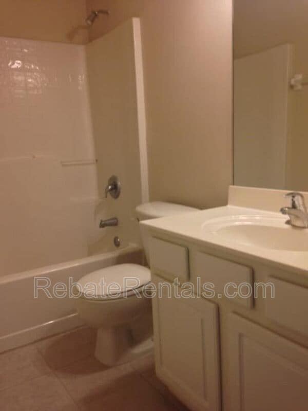 Building Photo - 11141 Castlemain Cir S