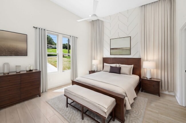 Building Photo - 1008 Fontaine Dr