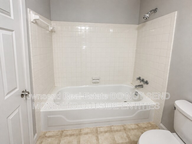 Building Photo - 212 Haverhill Dr