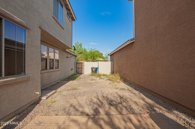 Building Photo - 20045 N 49th Dr