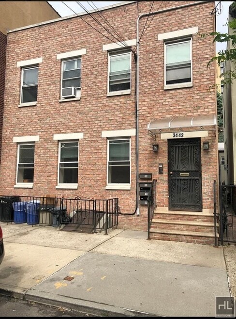 Building Photo - 34-42-42 9th St