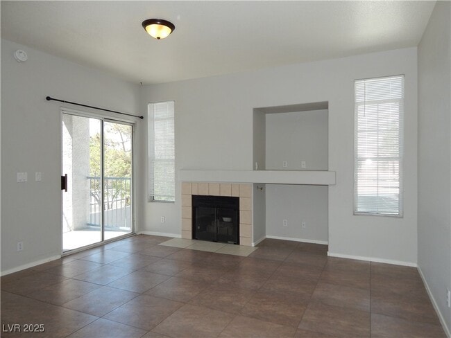 Building Photo - 2201 Ramsgate Dr