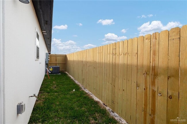 Building Photo - 19 N 24th St