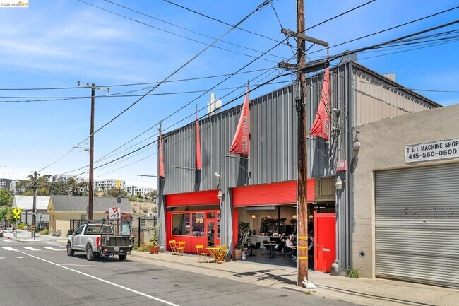 Building Photo - 51 Innes Ct
