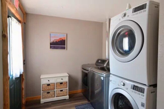 Building Photo - S3925 County Hwy BD