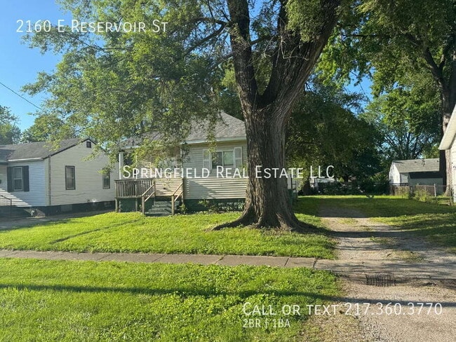 Building Photo - 2160 E Reservoir St
