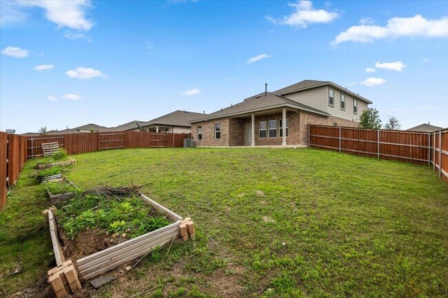 Building Photo - 2613 Indian Clover Trl