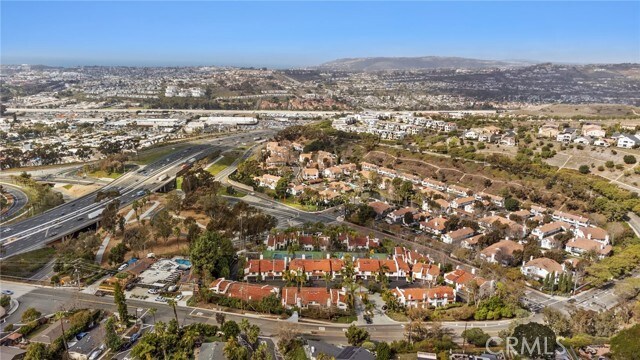Building Photo - 34101 Via California