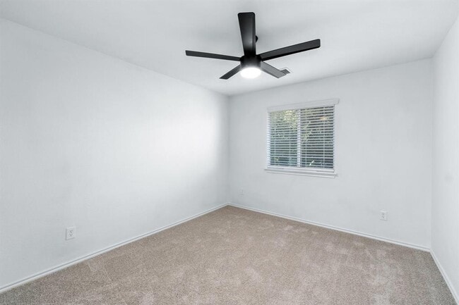 Building Photo - 13508 Campesina Dr