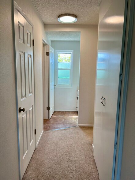 Building Photo - 4435 Nobel Dr