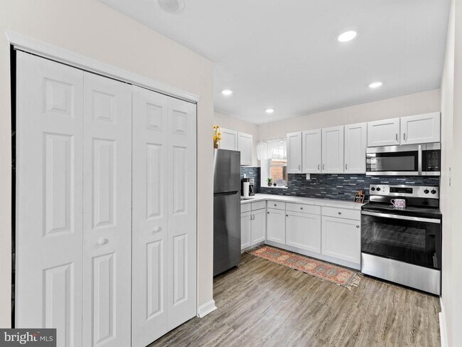 Building Photo - 1923 N 20th St