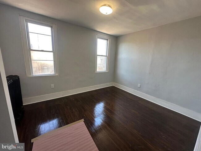 Building Photo - 4253 N 17th St