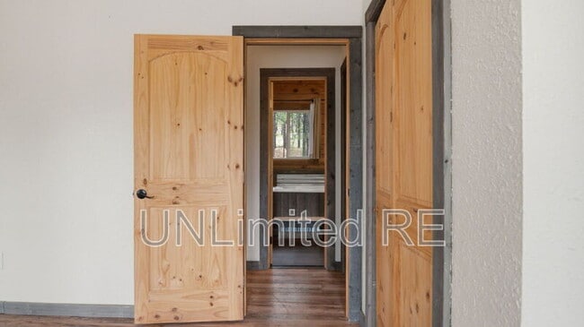 Building Photo - 4553 S Lake Mary Rd