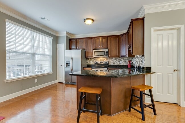 Building Photo - 4713 Brighton Village Dr