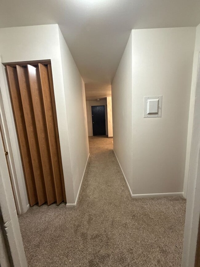 Building Photo - Upper 2-Bedroom | Brand New Updates & Heat Included!