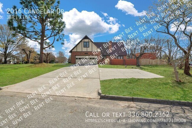 Building Photo - 2016 Candelar Dr