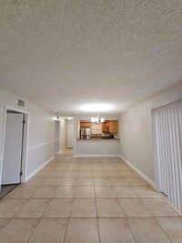 Building Photo - 1453 Lake Crystal Dr