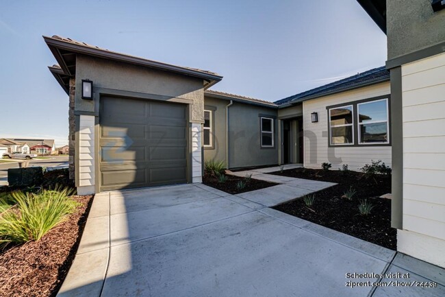 Building Photo - 8333 Evans Tree Dr S