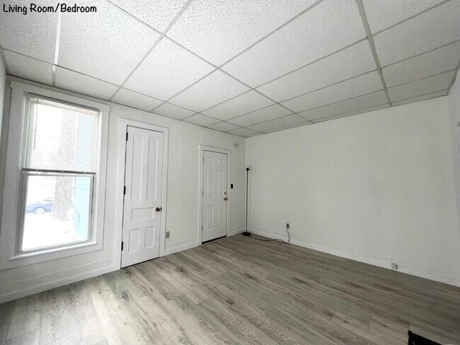 Building Photo - 89 Chestnut St