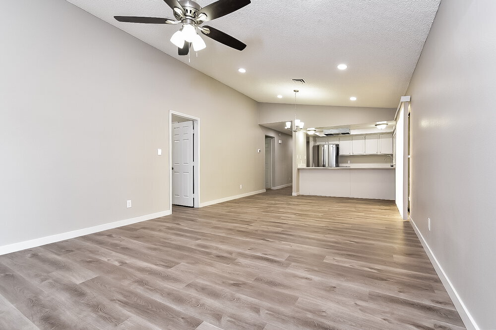 Building Photo - 8424 Lomack Ct