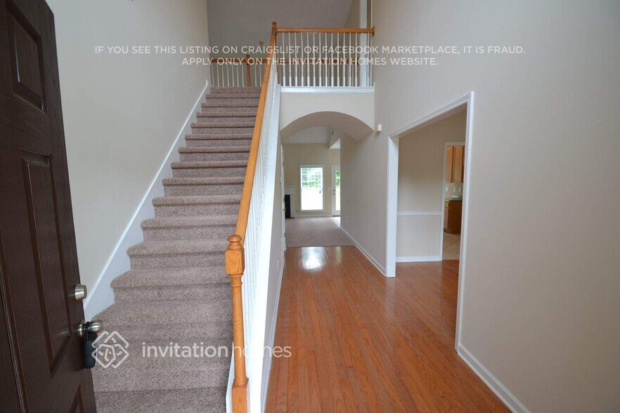 Building Photo - 5649 Rutland Dr SW