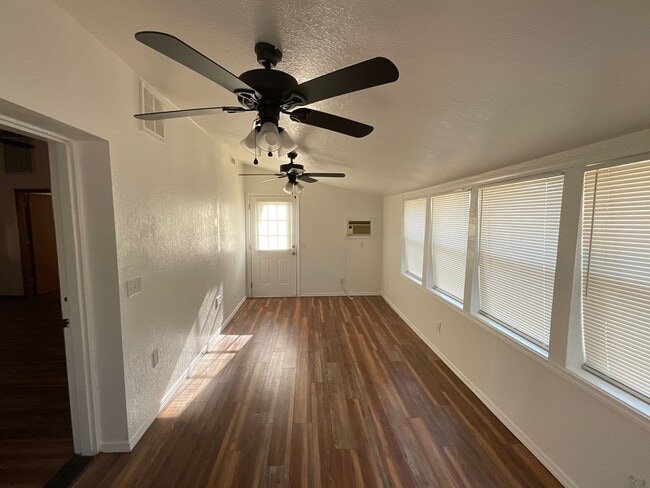 Building Photo - 508 Fire Light Dr