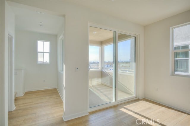 Building Photo - 5999 Huntington Dr