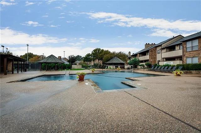 Building Photo - 1204 Harwell Dr