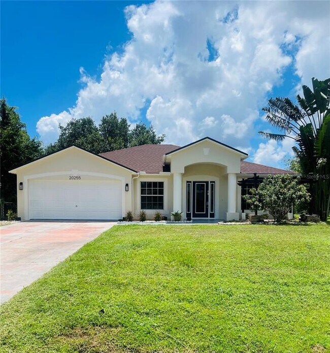 Primary Photo - 20255 Macon Ln