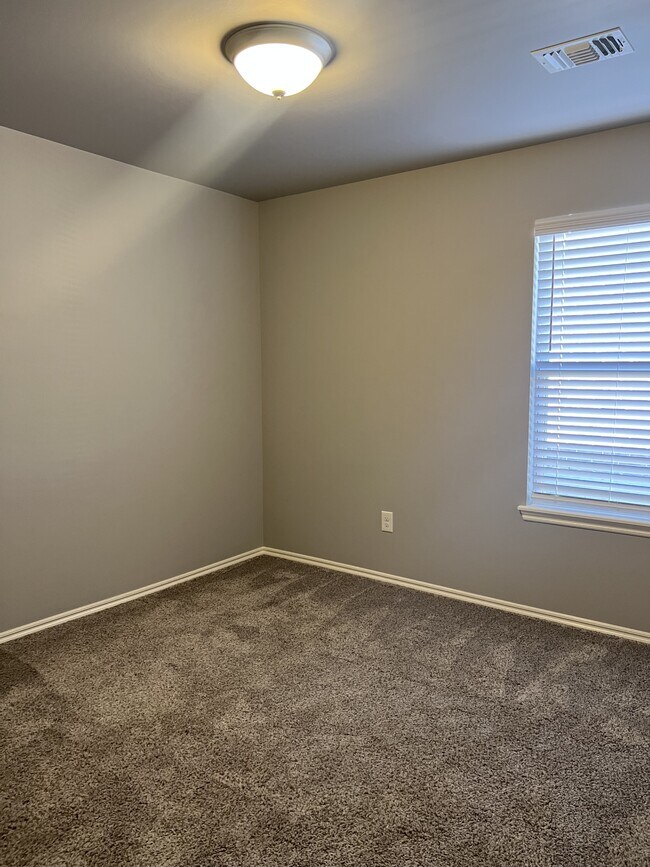 Building Photo - 13421 Watson Dr