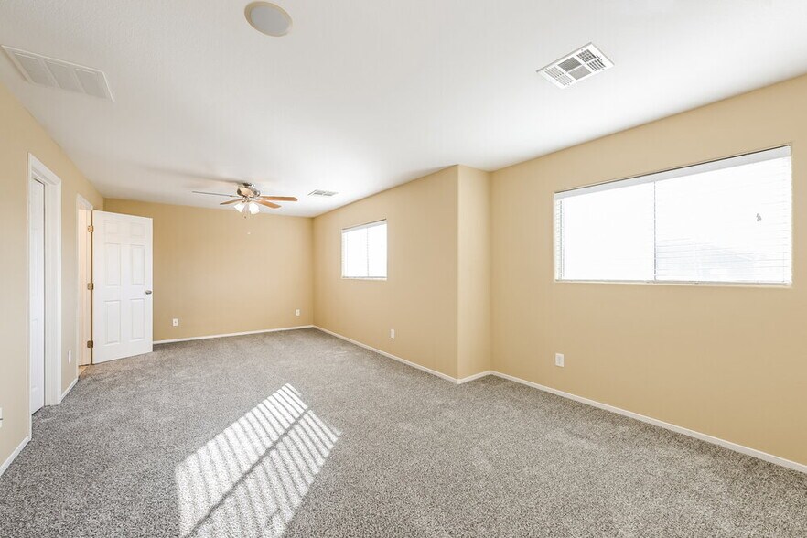 Building Photo - 8264 Wuthering Heights Ave