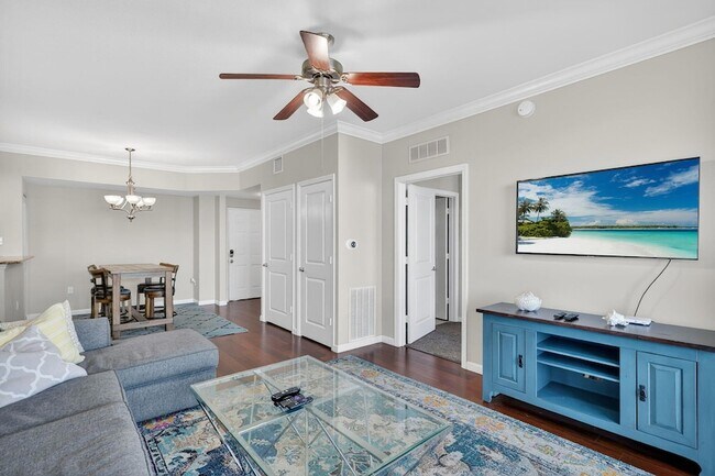 Building Photo - 415 NW Flagler Ave