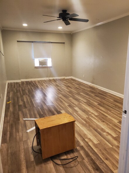 Building Photo - 1717 Magnolia Dr