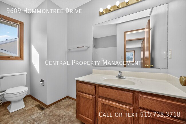 Building Photo - 9609 Hammontree Dr