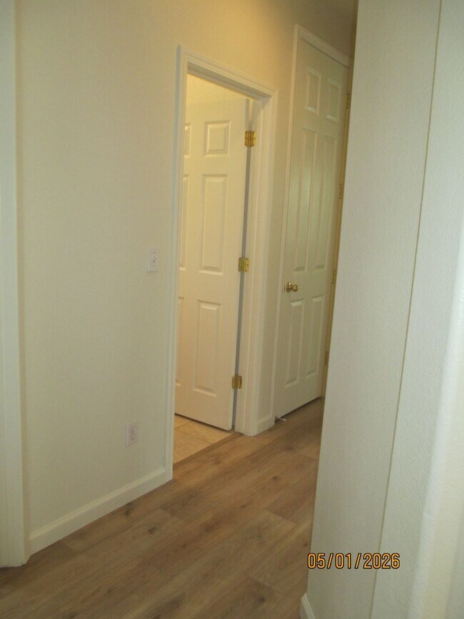 Building Photo - Beautiful Roseville home near Galleria