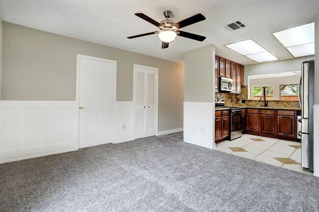 Building Photo - 3111 Oyster Cove Dr