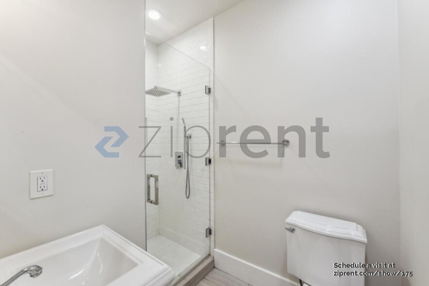 Building Photo - 1559 9th Ave