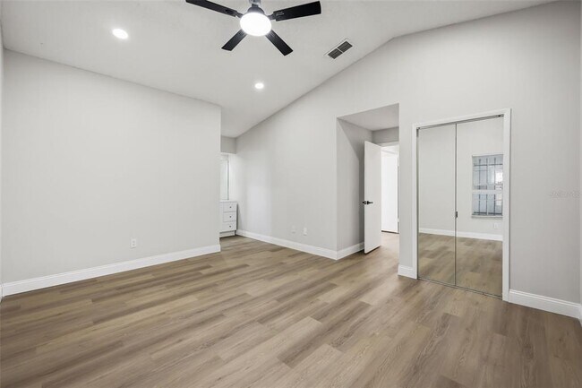 Building Photo - 106 Lamplighter Dr
