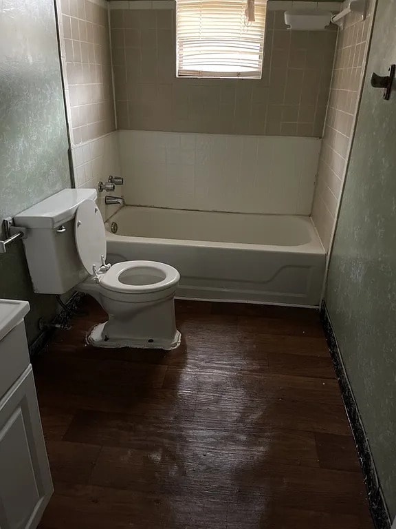 Building Photo - 3 Bedroom 1 Bathroom