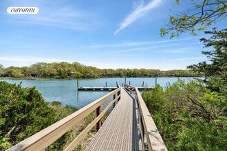 Building Photo - 400 Noyack Rd