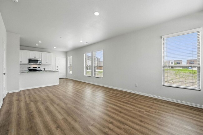 Building Photo - 2076 Layla Dr
