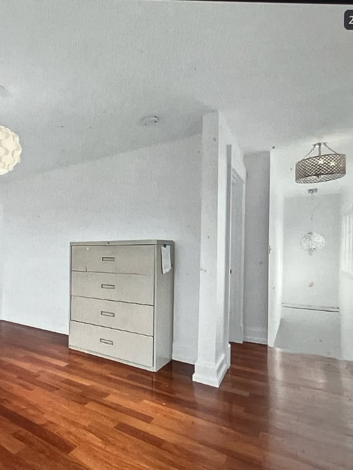 Building Photo - 7807 S Nagle Ave