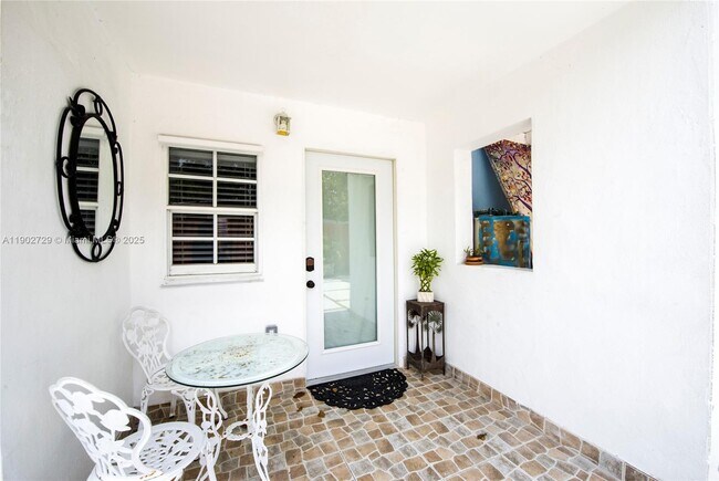 Building Photo - 227 NW 34th St