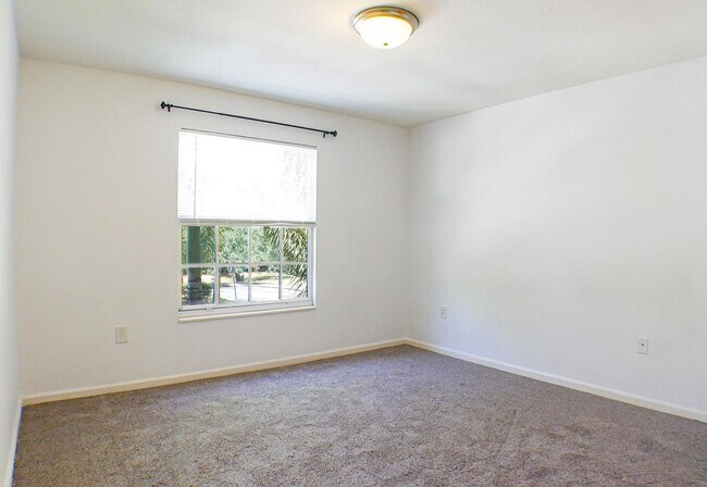 Building Photo - 4113 Residence Drive