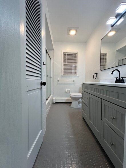 Bath - 184 Albert St